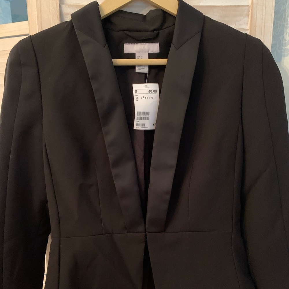 NEW black blazer